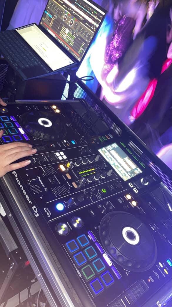 Guests dancing at an MM Events Melbourne party